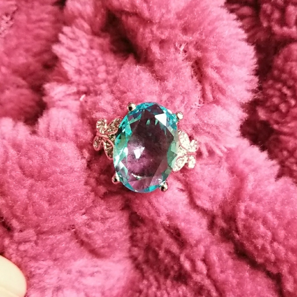 Beautiful blue crystal butterfly ring - Picture 7 of 7